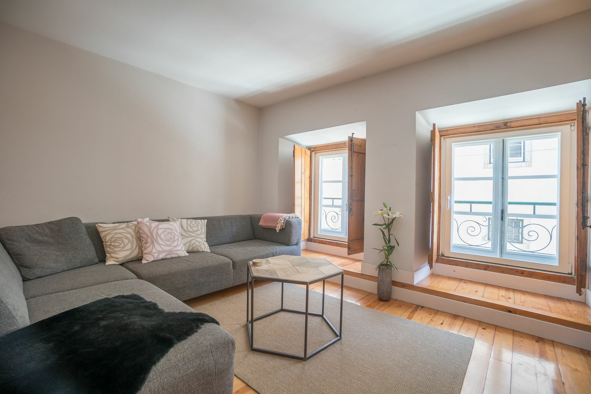 Elegant And Cozy Apartment Lisbon Exterior photo
